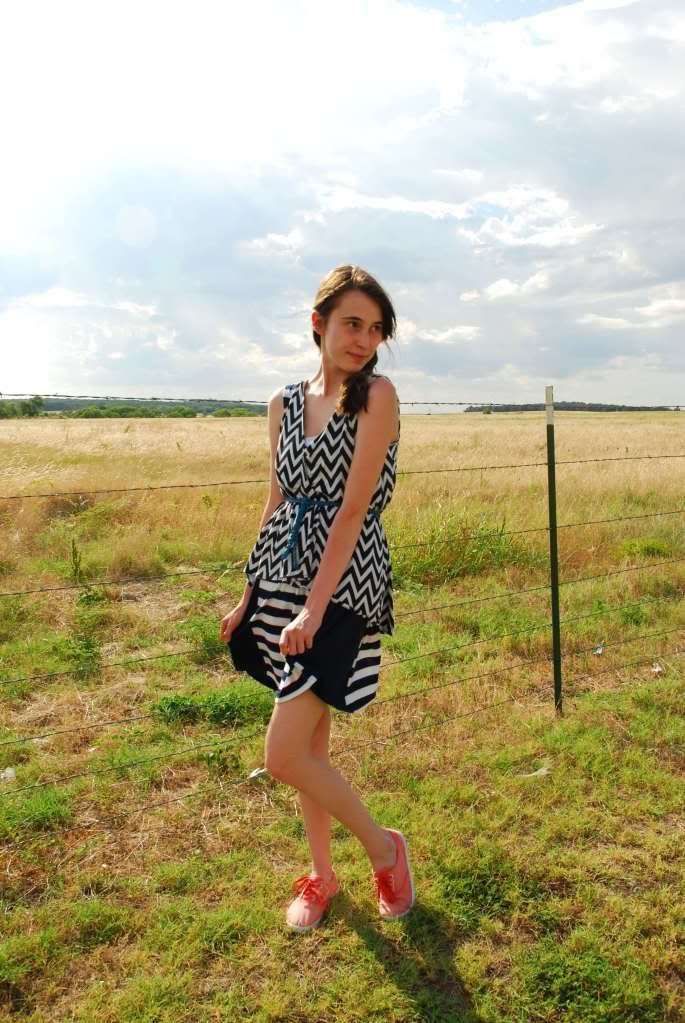 In Motion: summer outfit--mixing patterns