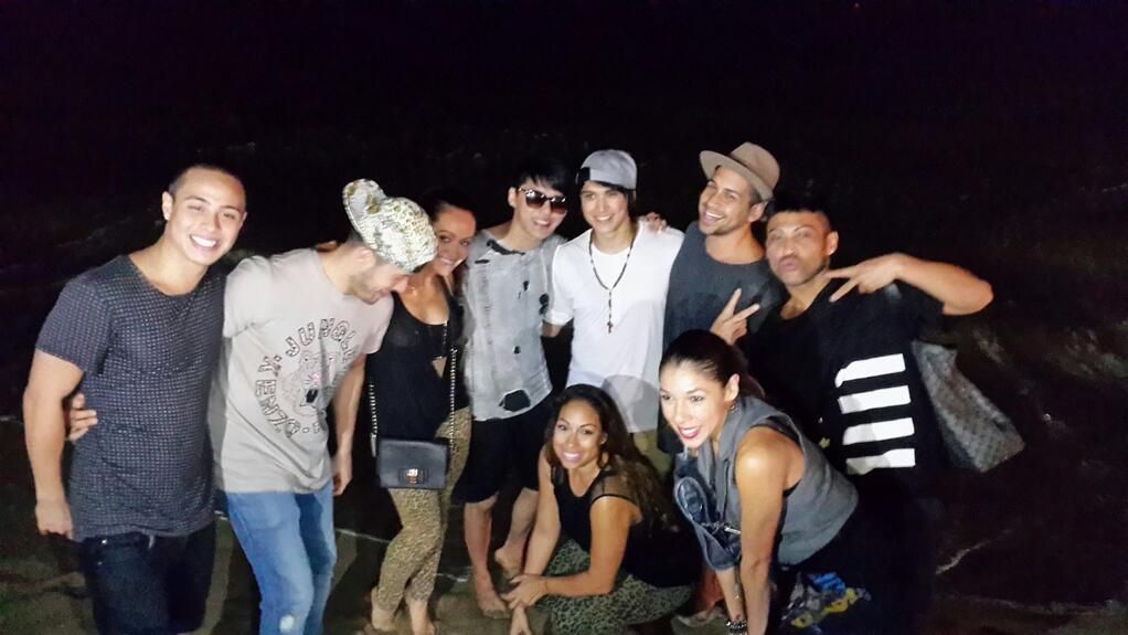  photo BRO8JPJCIAMy_rW.jpg