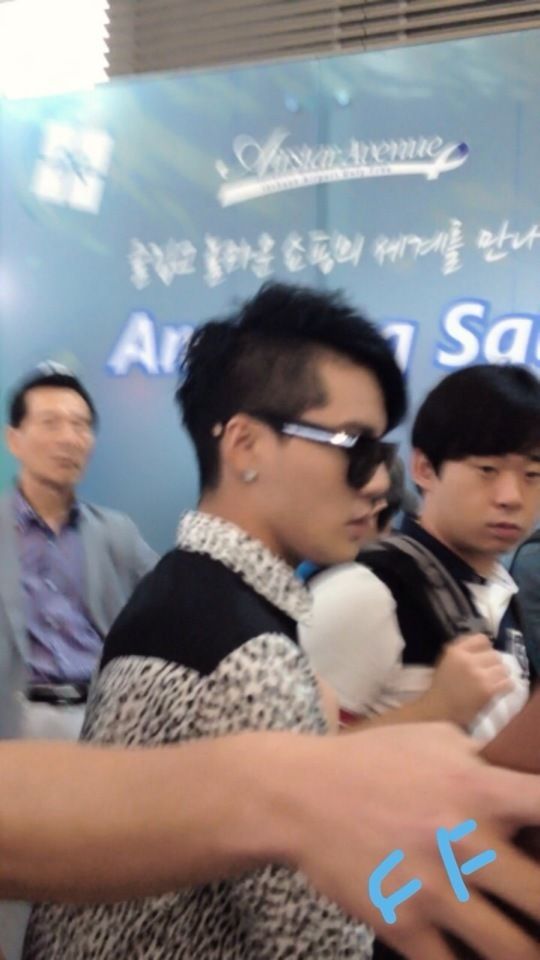  photo ibiNEKazceO3PD.jpg