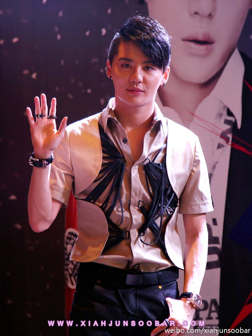  photo 6e662954tw1e71lcigft0j20xc18ftr2.jpg