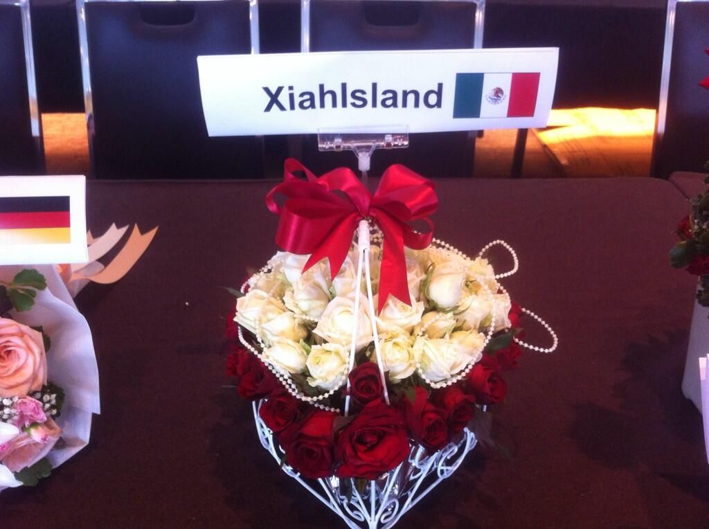  photo BPm-IuwCUAALO_Yjpg_large.jpg