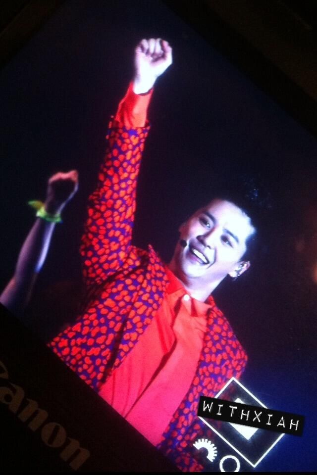  photo BPntp9KCEAAMI4Vjpg_large.jpg