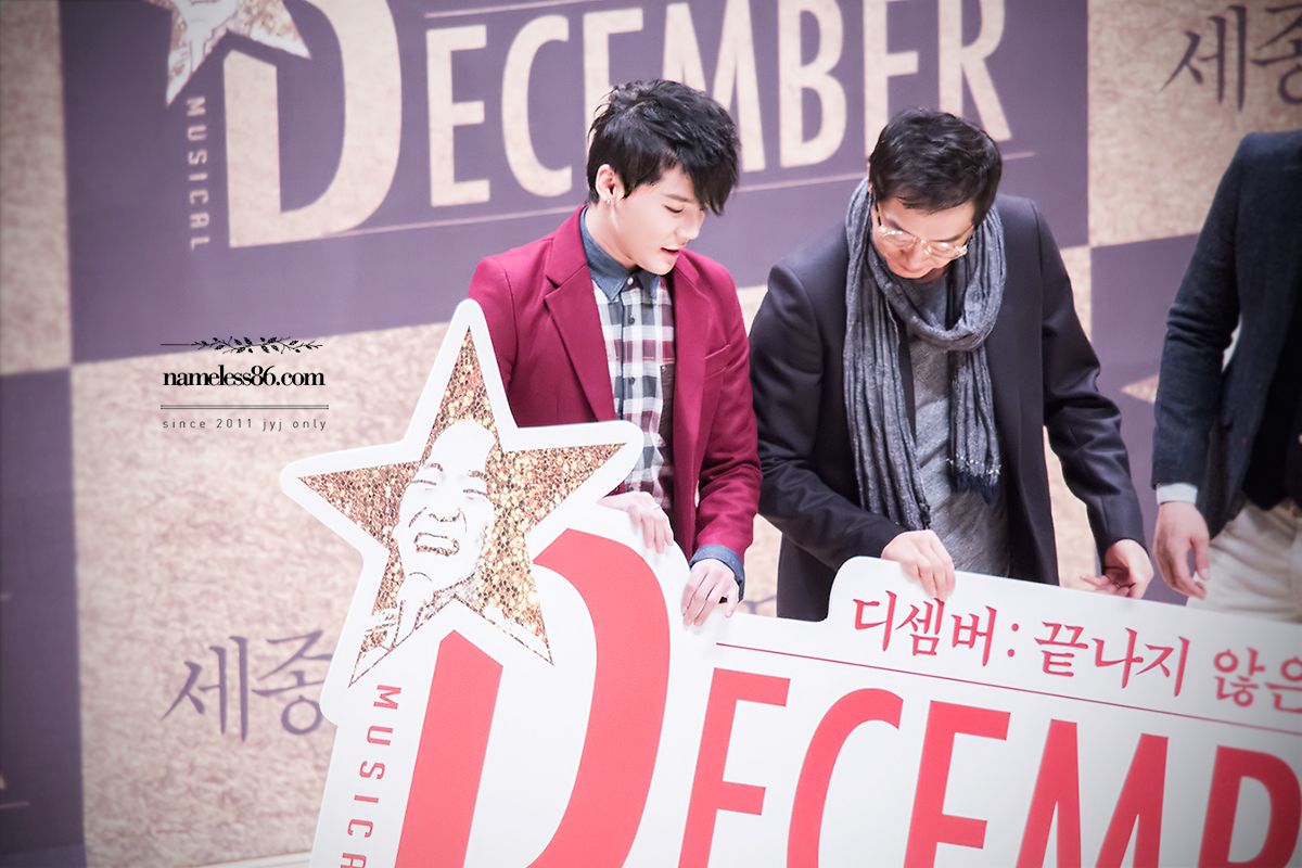  photo iQpYeE1w6TNIi.jpg