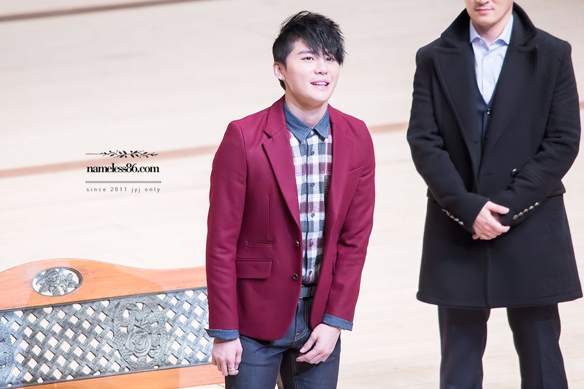  photo iuM9Y8WK2f3xG.jpg