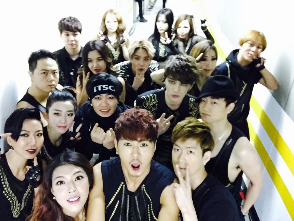  photo B5npYIbCUAAKi-Y.jpg