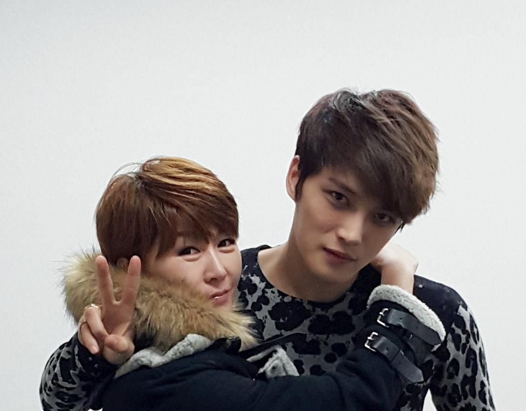 photo B5owNRpCcAEWPtd.jpg