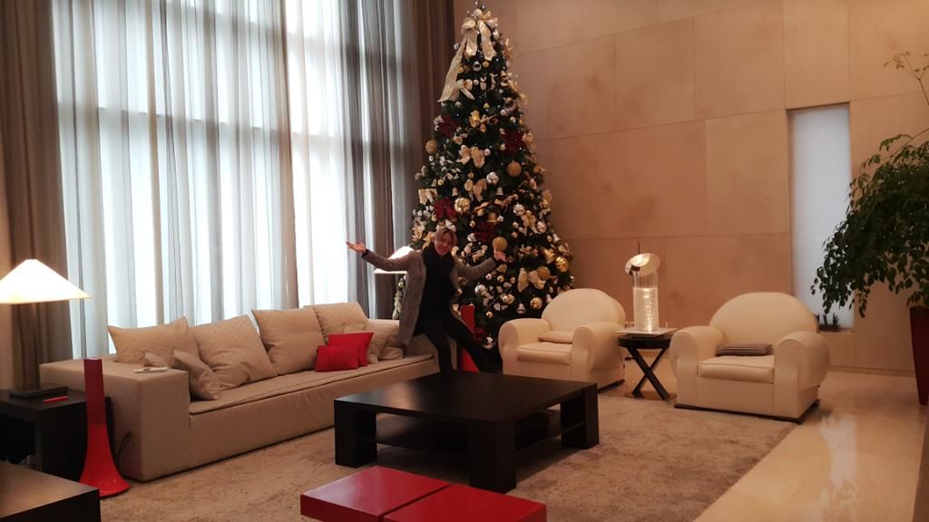  photo B5W75aTCAAAkXko.jpg