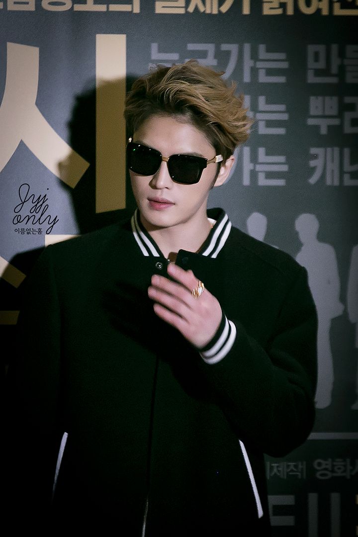 nameless86_08.jpg~original