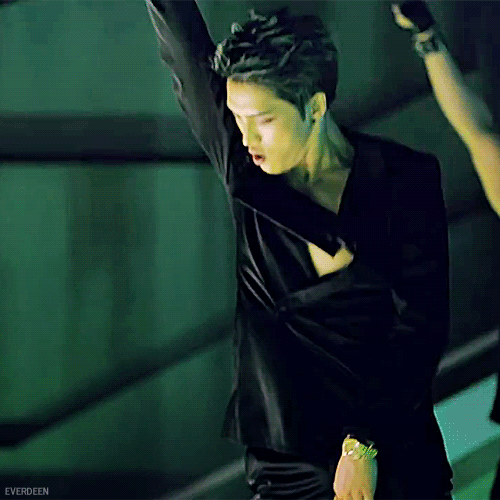  photo tumblr_n93h9f4iU21qe3kfyo1_500_-everdeen.gif