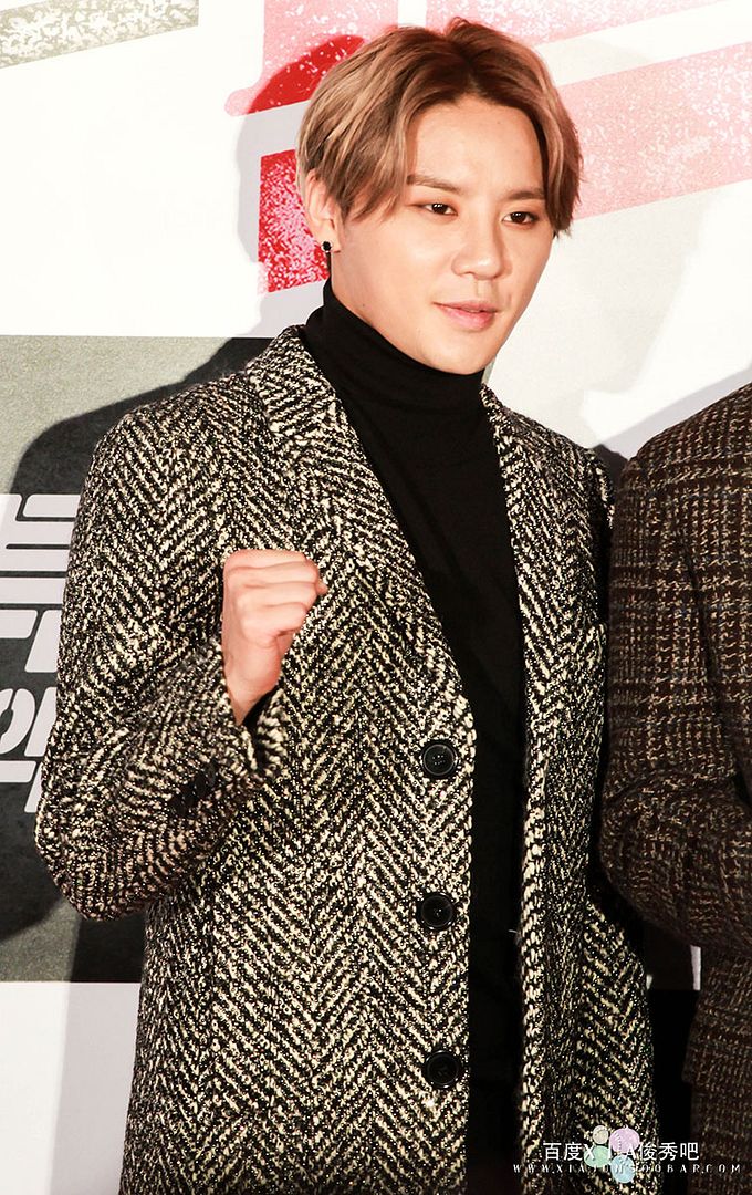  photo XiaJunsooBar_10.jpg