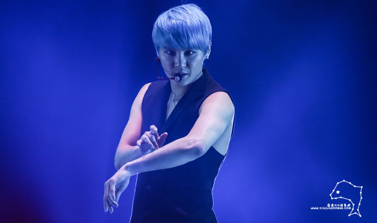 xjsbar03.jpg~original