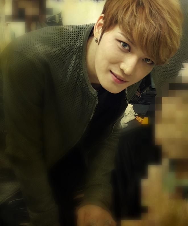  photo CBRglUZUMAAcSwu.jpg