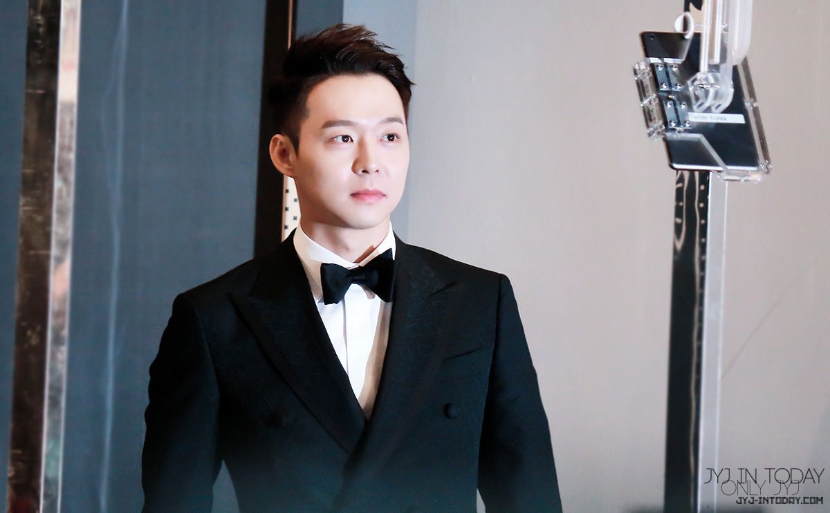 75oZadj.jpg~original