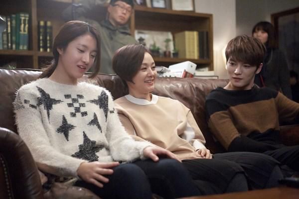  photo B8Pn-bjCUAILPKx.jpg