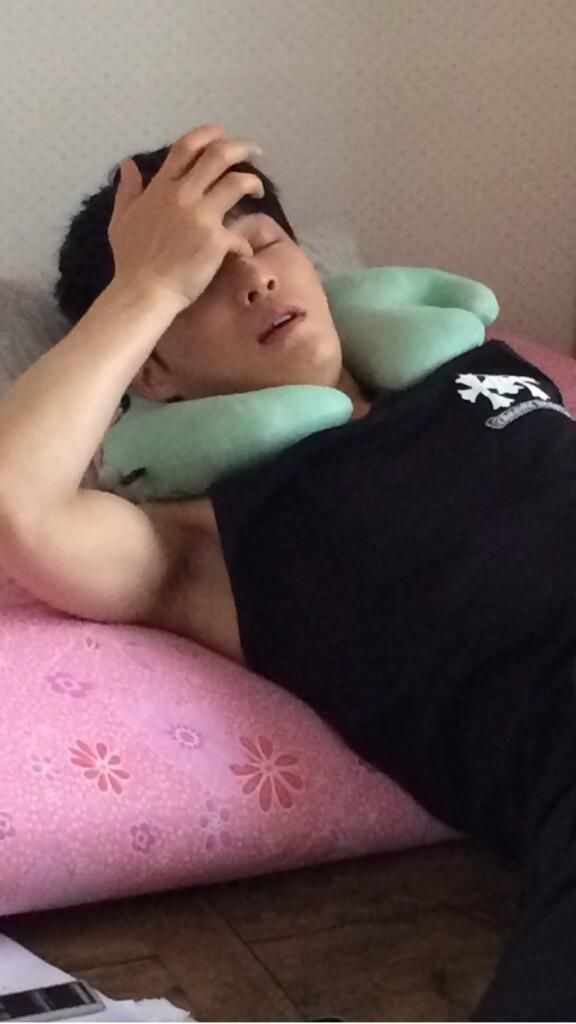 photo Bo8YdvAIIAA4o73.jpg