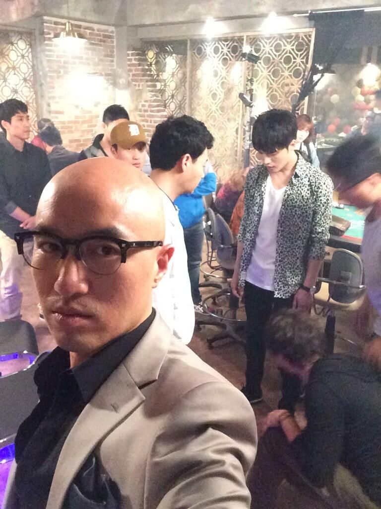 photo BpJD6aRIAAECVWs.jpg