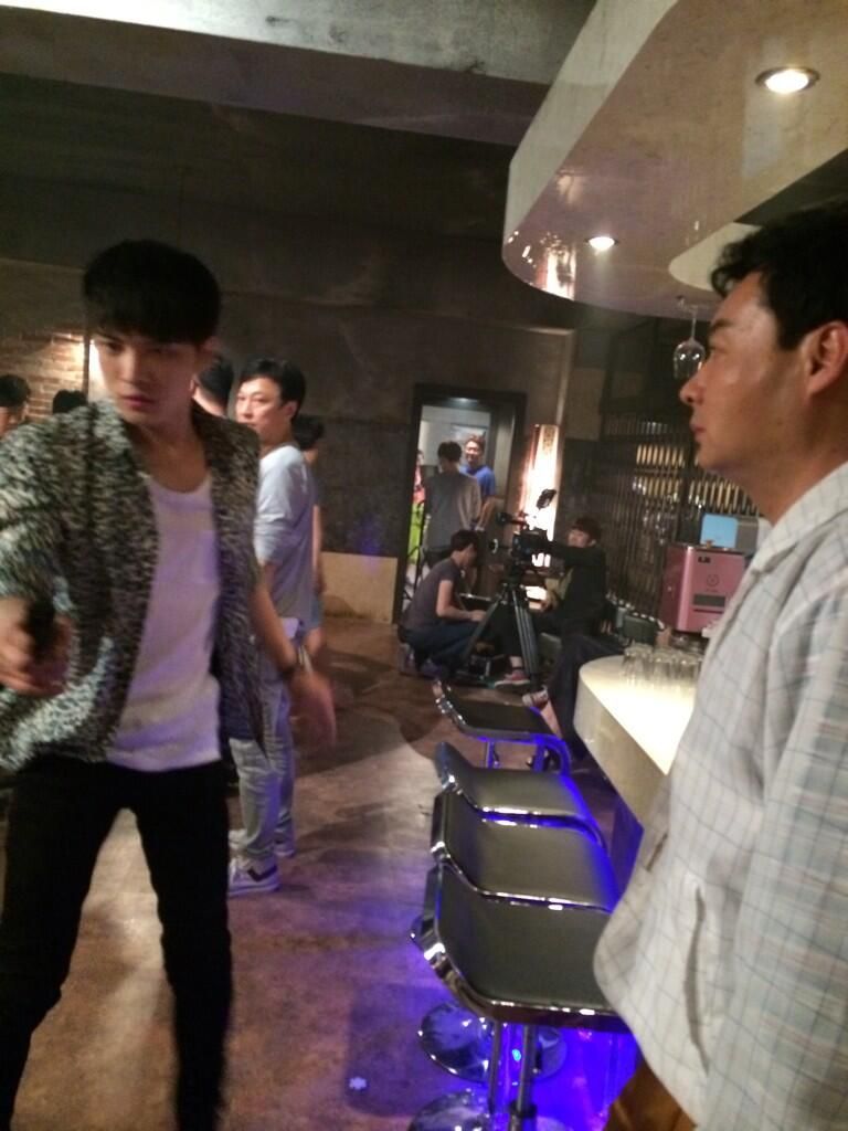 photo BpJEIW2IYAAAPl3.jpg