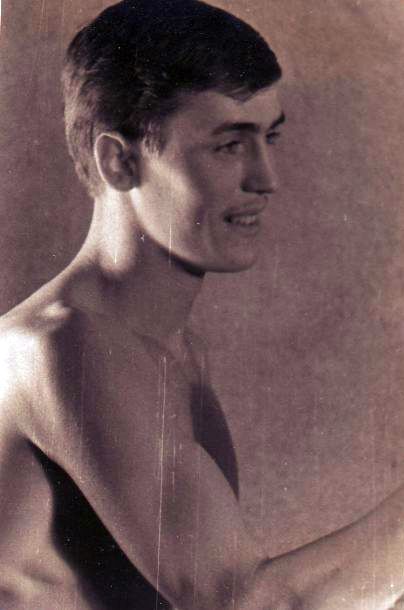 photo Young Teja.jpg