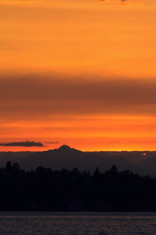 IMAGE: http://i1147.photobucket.com/albums/o556/peterB1123/1204_coulonsunset_075.jpg