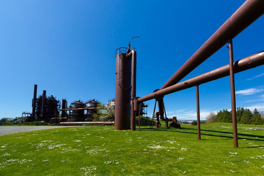 IMAGE: http://i1147.photobucket.com/albums/o556/peterB1123/1204_gasworkpark_013.jpg